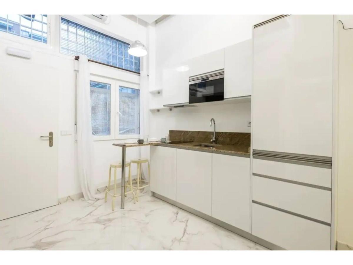 Apartamento Little Cozy Loft Madrid Free Street Parking Wifi Barbadillo Bis Exterior foto