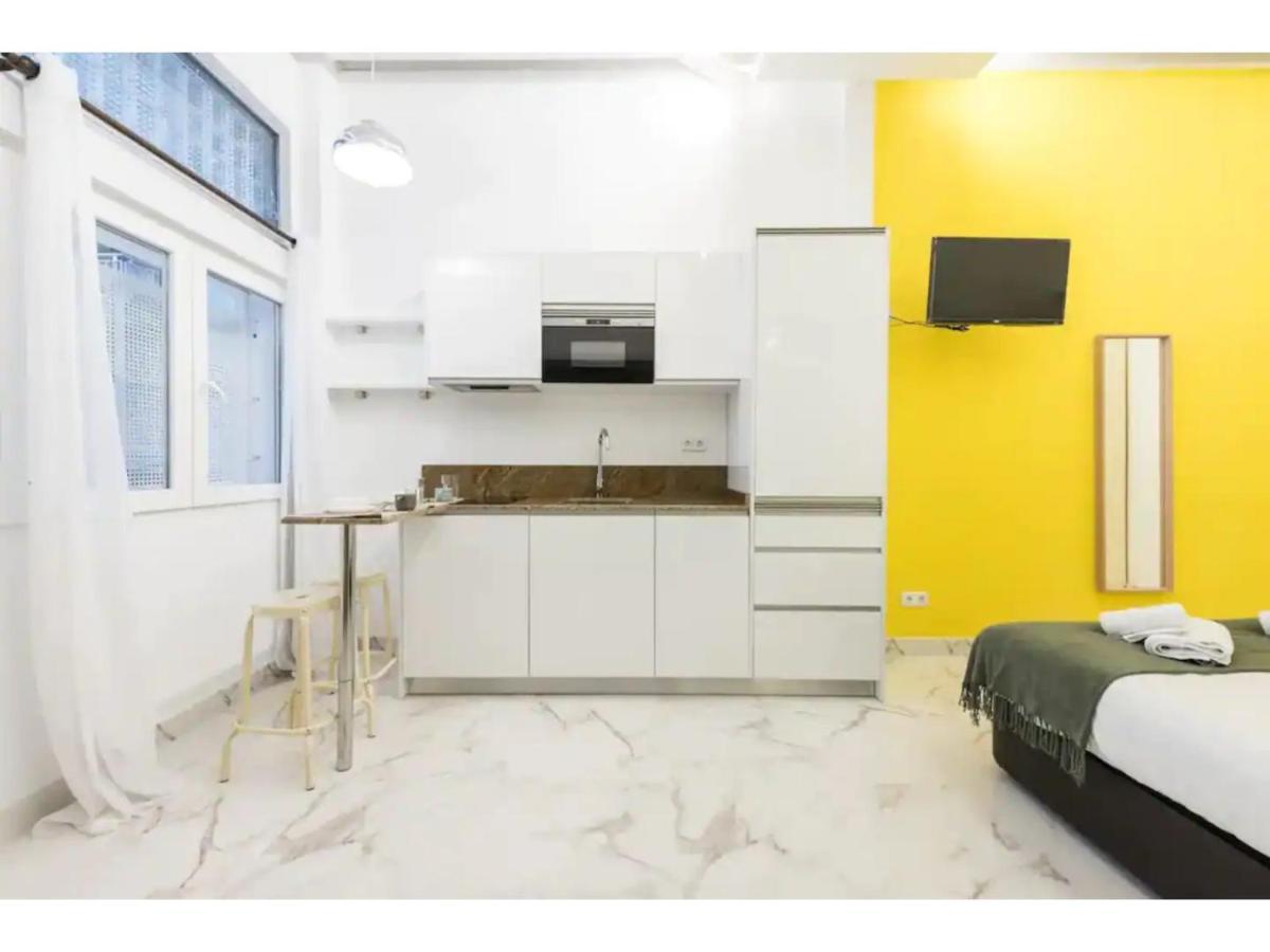 Apartamento Little Cozy Loft Madrid Free Street Parking Wifi Barbadillo Bis Exterior foto